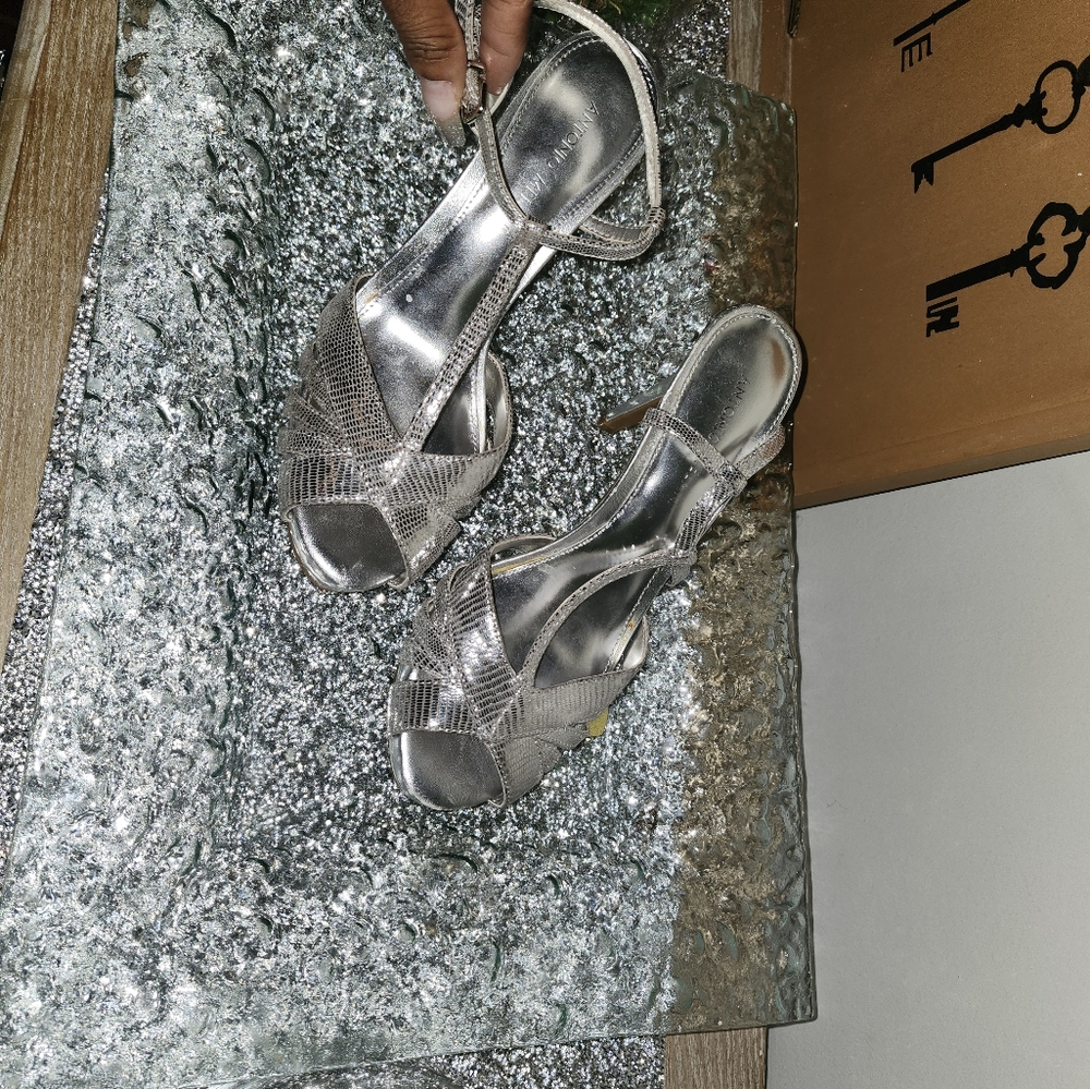 Antonio Melani silver dress strappy heels - Picture 4 of 6